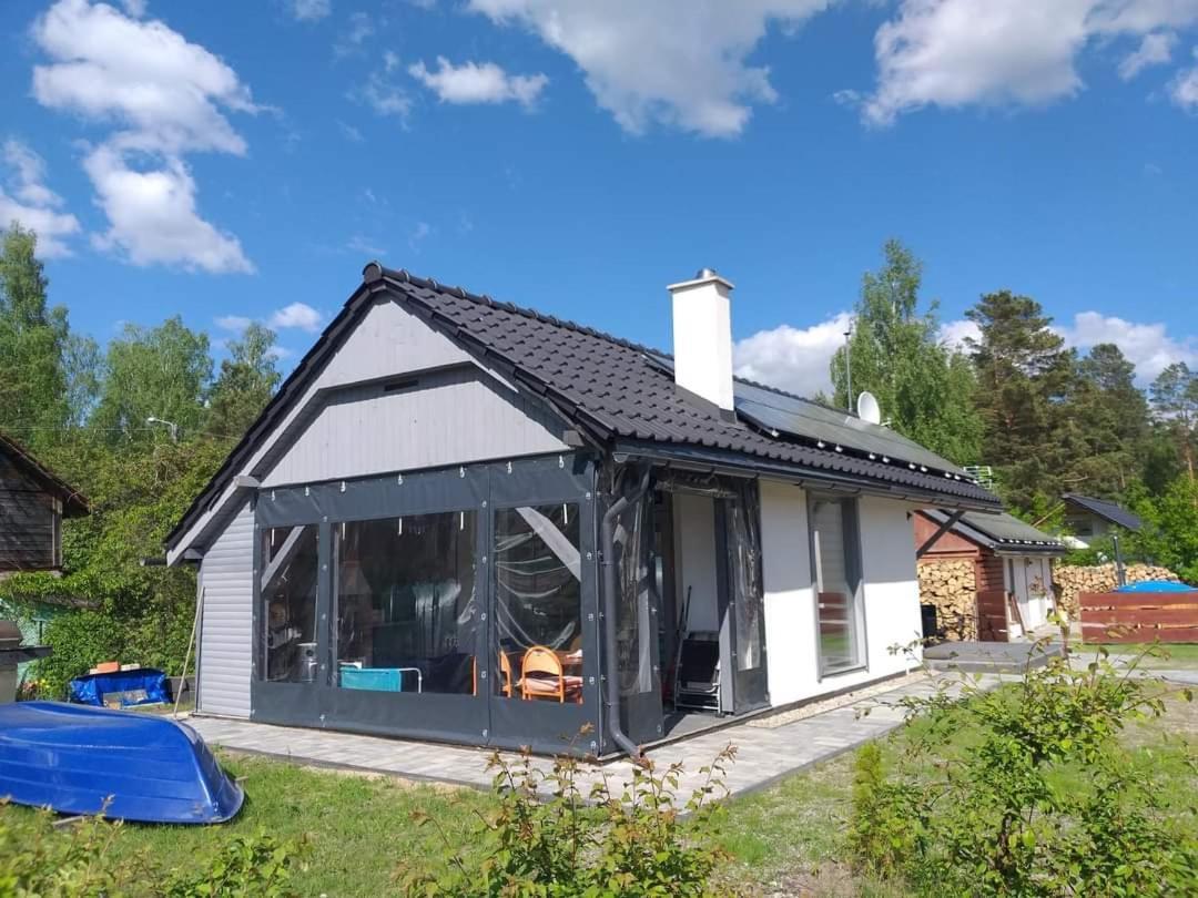 Mazury Domek Caloroczny Pelnik Jezioro Las Exterior photo